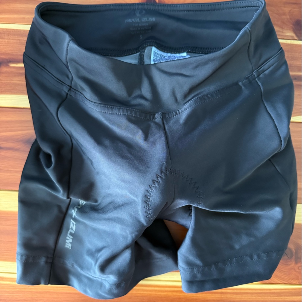 Pearl Izumi cycling shorts